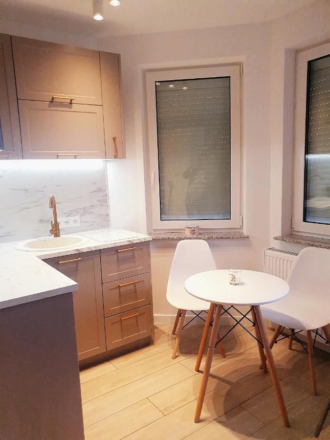 Apartament Beige Z Ogrodkiem จิปโนแวค ภายนอก รูปภาพ